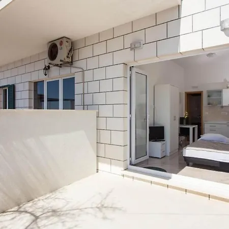 Superior With Terrace And Sea View First Floor Daire